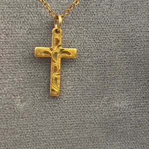 Beautiful 14k gf cross necklace!